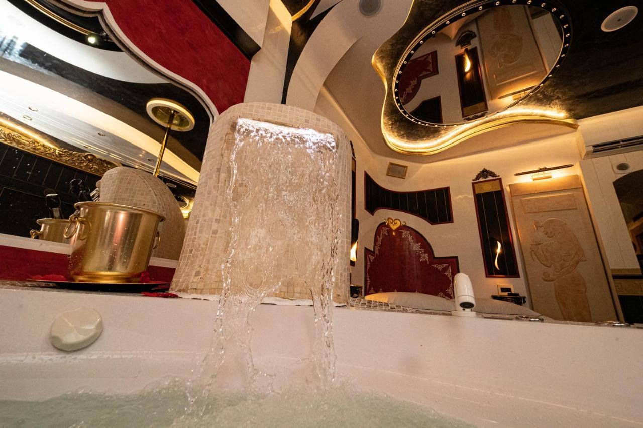 Erossuite Guesthouse Rome Bagian luar foto
